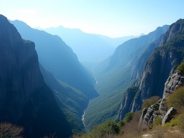 隠れた渓谷の素晴らしい山々の眺め